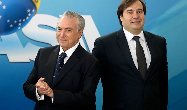 Governo perdeu força e não tem votos hoje para Previdência, diz Maia